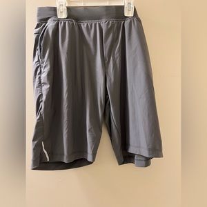 Kenneth Cole Gray Athletic Shorts Size:Medium
